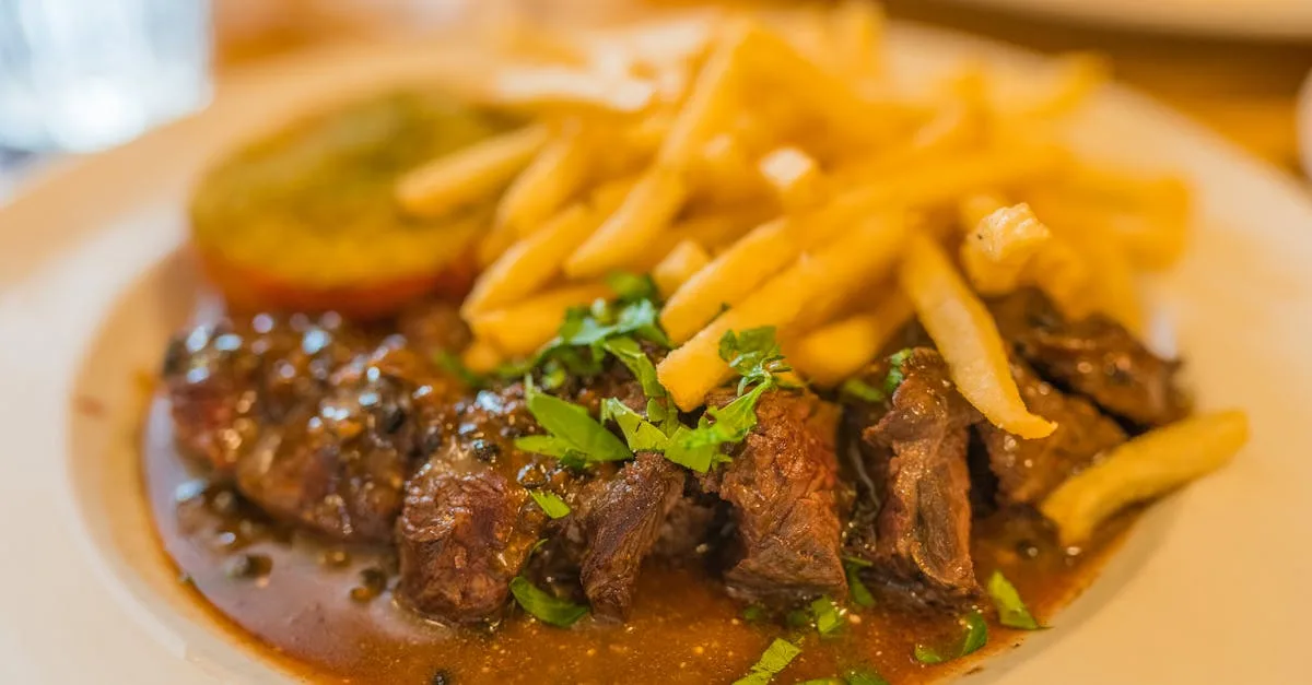 découvrez un charmant restaurant français chaleureux, alliant ambiance conviviale et cuisine authentique pour une expérience gourmande inoubliable.